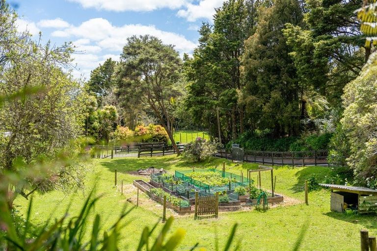 Photo of property in 189 School Road, Waimauku, 0881