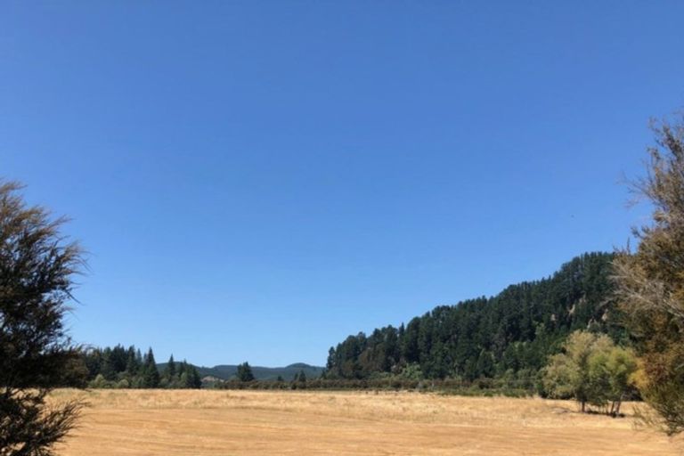 Photo of property in 35 Te Herekiekie Street, Turangi, 3334