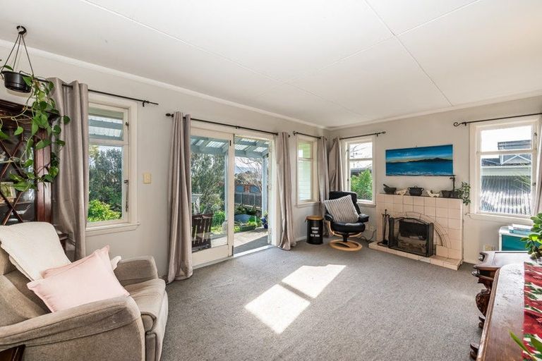 Photo of property in 34 Dale Road, Raumati South, Paraparaumu, 5032