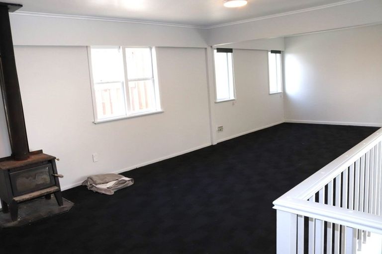 Photo of property in 579 East Coast Road, Browns Bay, Auckland, 0630