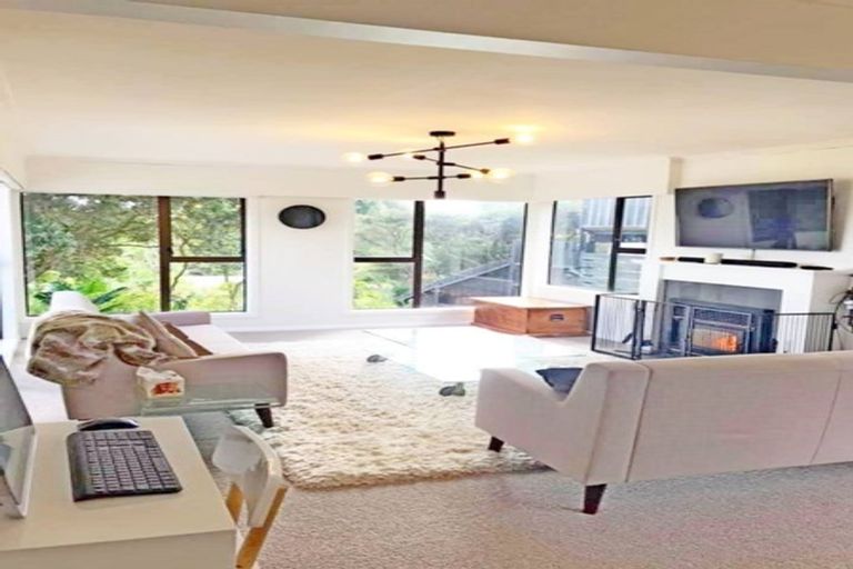 Photo of property in 36 Kiriwai Road, Paremata, Porirua, 5024