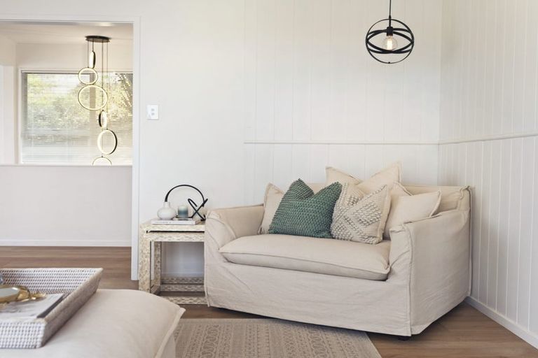 Photo of property in 5 Gallony Avenue, Massey, Auckland, 0614