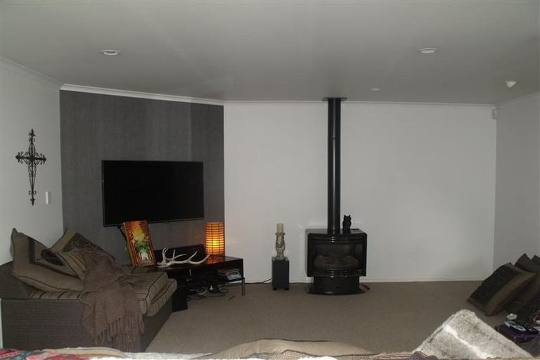 Photo of property in 2 Woodfield Place, Parkvale, Hastings, 4122