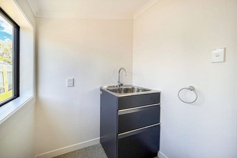 Photo of property in 4 Cross Street, Milton, 9220