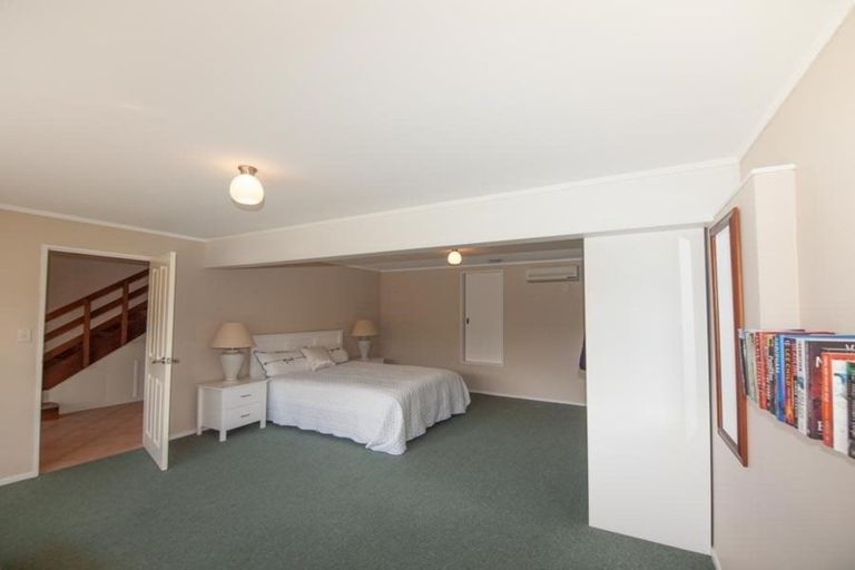 Photo of property in 7 Waterford Drive, Churton Park, Wellington, 6037