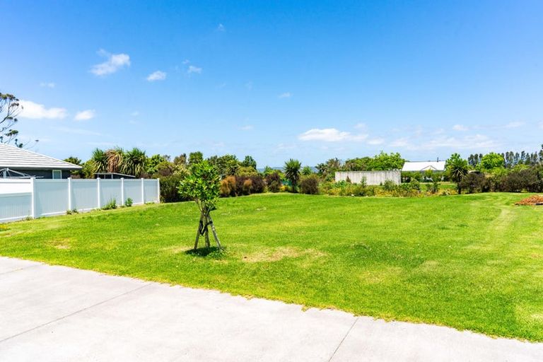 Photo of property in 1 Kahikatea Tree Lane Lane, Waipu, 0510