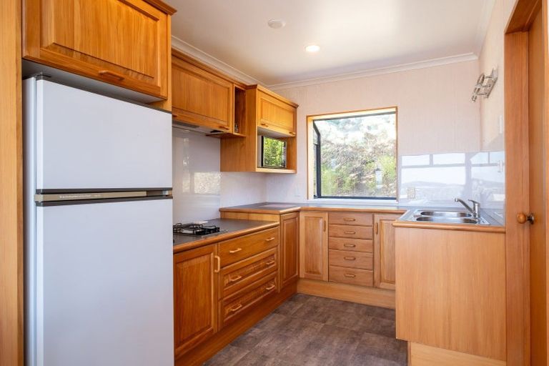 Photo of property in 124 Puketapu Road, Taradale, Napier, 4112