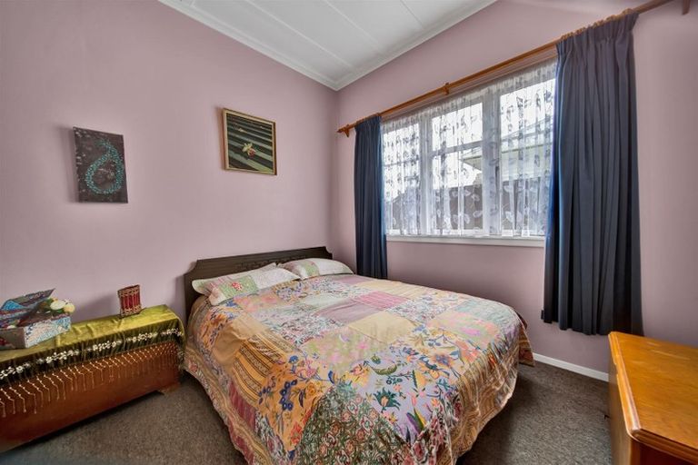 Photo of property in 20 Douglas Street, Hawera, 4610