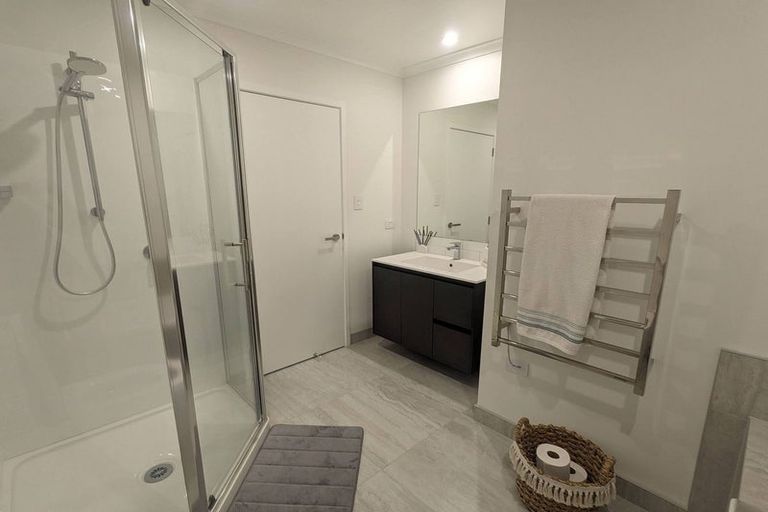 Photo of property in 26/1 Scott Road, Hobsonville, Auckland, 0616