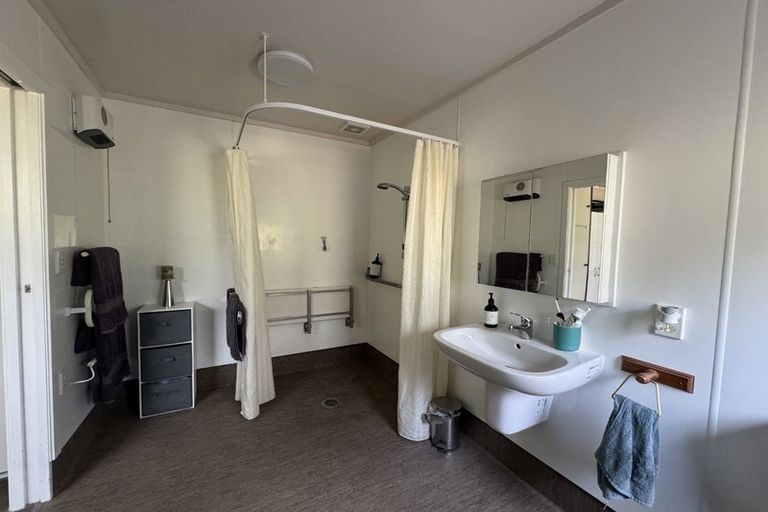 Photo of property in 28 Chatham Street, Waihola, Milton, 9073