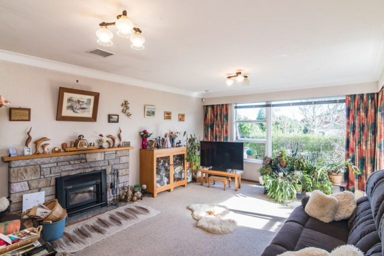 Photo of property in 180 Matai Road, Raumati Beach, Paraparaumu, 5032