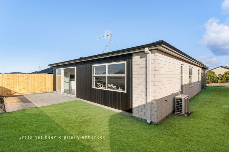 Photo of property in 17b Cowell Crescent, Pyes Pa, Tauranga, 3112