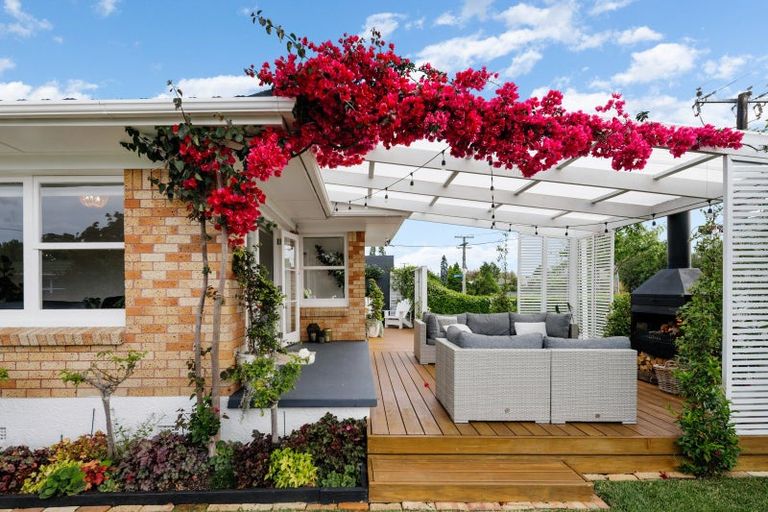 Photo of property in 43 Berkley Avenue, Hillcrest, Hamilton, 3216