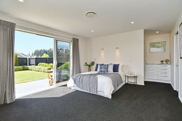 Photo of property in 53 Dunlops Crescent, Bottle Lake, Christchurch, 8083