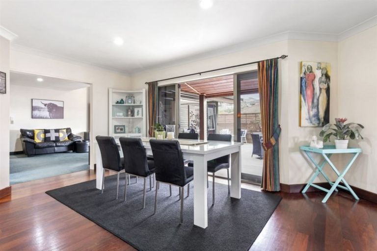 Photo of property in 13 Owen Place, Omokoroa, 3114