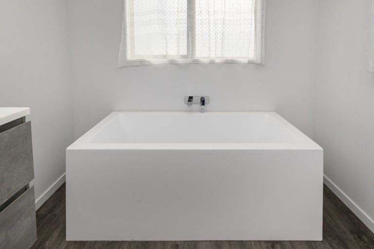 Photo of property in 103a Linton Street, West End, Palmerston North, 4410