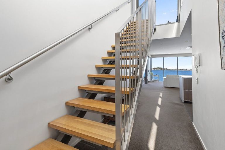 Photo of property in Patent 326 Apartments, 504s/326 Evans Bay Parade, Hataitai, Wellington, 6021