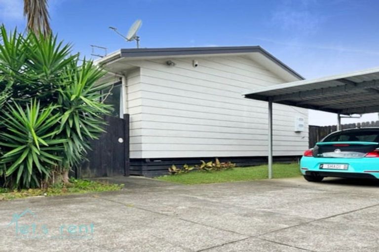 Photo of property in 52 Rosella Road, Mangere East, Auckland, 2024