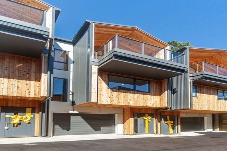 Photo of property in 26/33 Raukawa Street, Stokes Valley, Lower Hutt, 5019