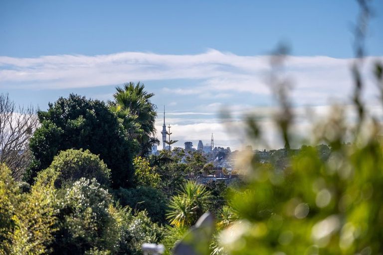 Photo of property in 16/16 Willerton Avenue, New Lynn, Auckland, 0600