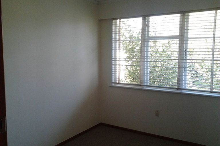 Photo of property in 3 Busby Place, Awapuni, Palmerston North, 4412