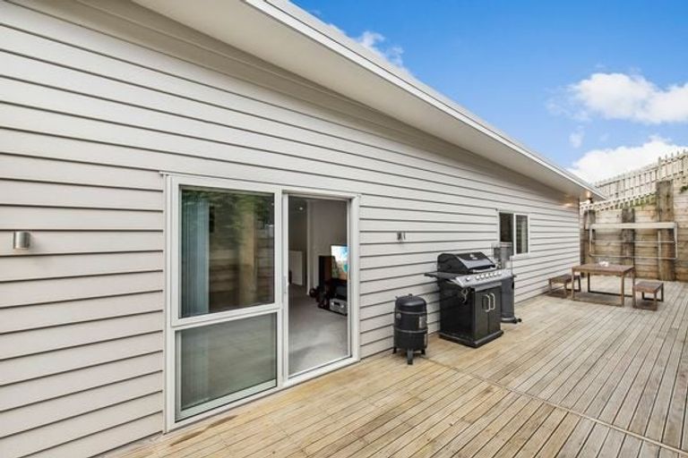 Photo of property in 44 Cape Vista Crescent, Pukekohe, 2120