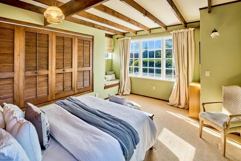 Photo of property in 5 Porter Place, Paekakariki, 5034