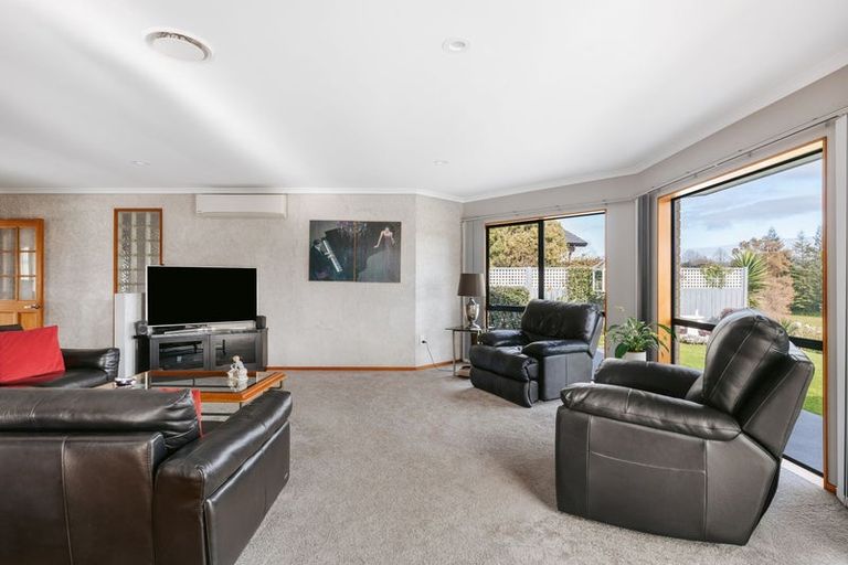 Photo of property in 9 Ashwood Grove, Omokoroa, 3114