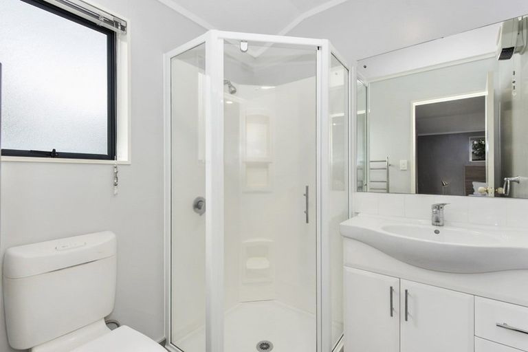 Photo of property in 13 Parkview Avenue, Western Heights, Hamilton, 3200