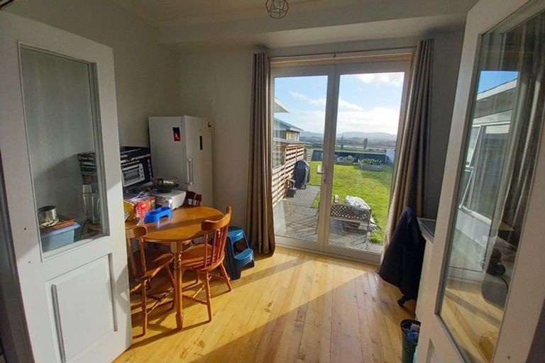 Photo of property in 19 Main Road, Tuatapere, 9620