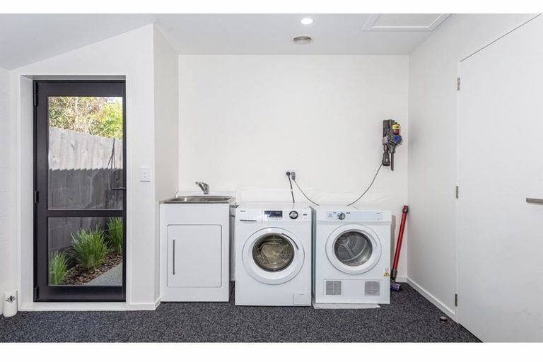 Photo of property in 258a Edgeware Road, Edgeware, Christchurch, 8013
