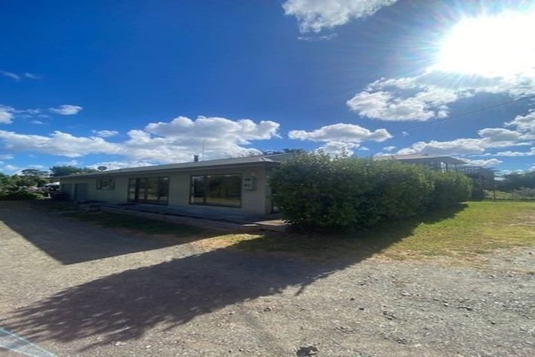 Photo of property in 195 Pine Valley Road, Dairy Flat, Silverdale, 0992