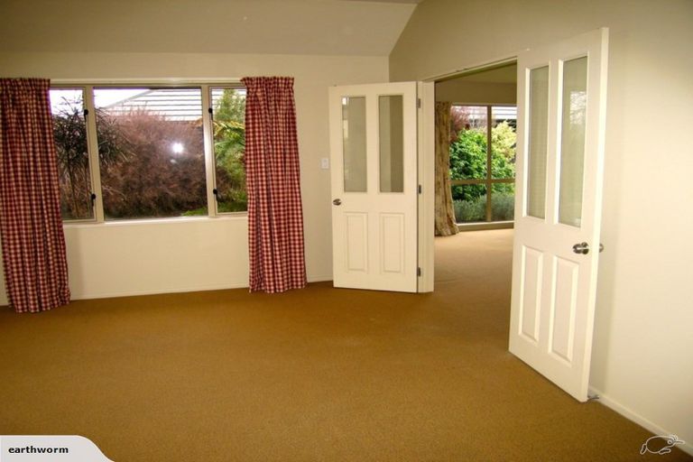 Photo of property in 83 Broadhaven Avenue, Parklands, Christchurch, 8083