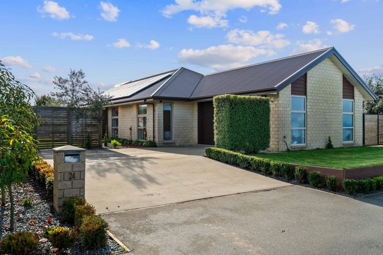 Photo of property in 24 Strauss Drive, Rolleston, 7614