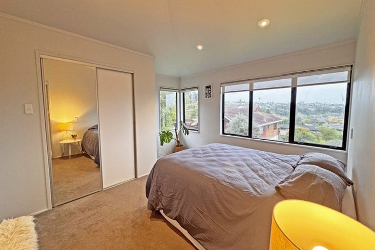 Photo of property in 15 Harper Street, Chatswood, Auckland, 0626