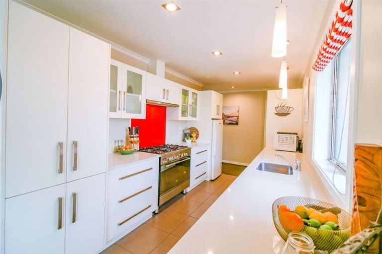 Photo of property in 11 Lithgow Drive, Otamatea, Whanganui, 4500