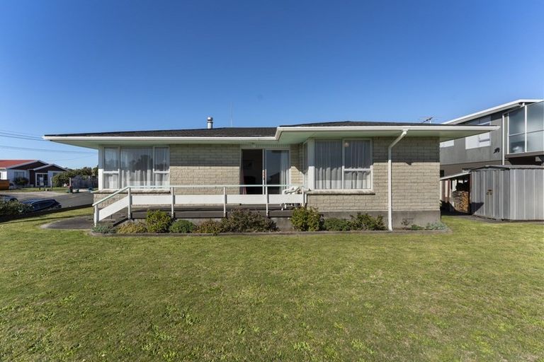Photo of property in 2 Carver Place, Lynmouth, New Plymouth, 4310