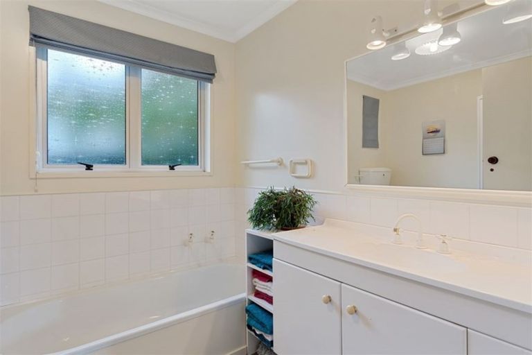 Photo of property in 27 Powells Road, Oxford, 7430