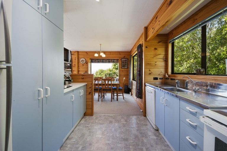 Photo of property in 16 Kamahi Terrace, Omori, Turangi, 3381