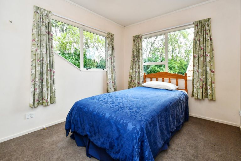 Photo of property in 15 Len Garlick Place, Pahurehure, Papakura, 2113