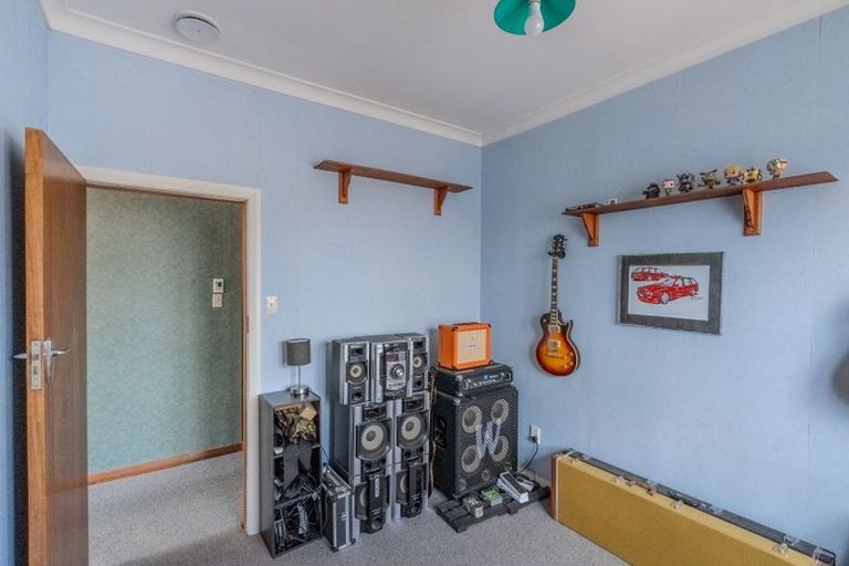 Photo of property in 28 Milton Street, Roslyn, Palmerston North, 4414