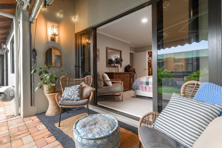 Photo of property in 2 Sabana Place, Bethlehem, Tauranga, 3110