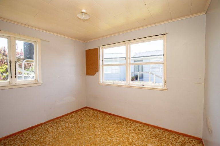 Photo of property in 17 Orchard East Road, Ngatea, 3503