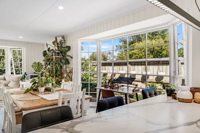 Photo of property in 40 Clifton Terrace, Fitzherbert, Palmerston North, 4410