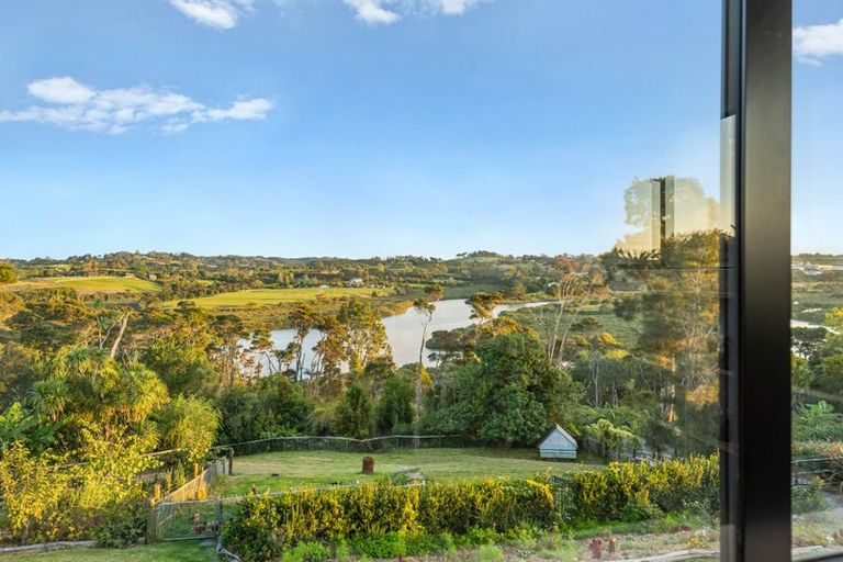 Photo of property in 143 Whangaparaoa Road, Red Beach, 0932