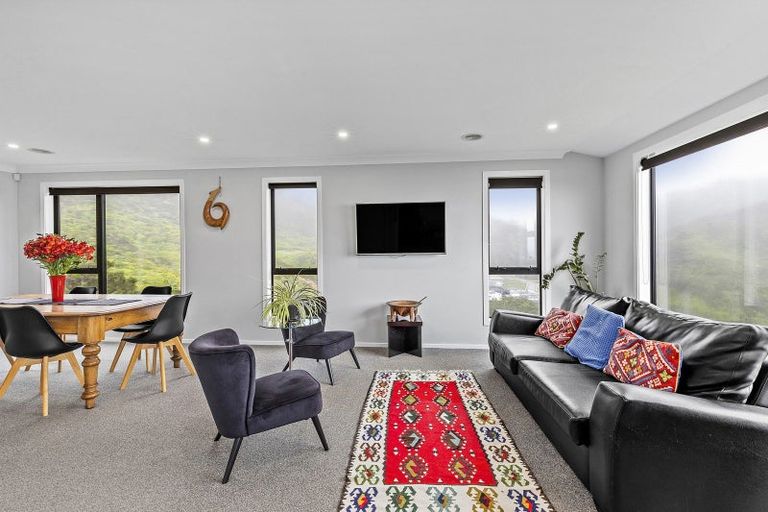 Photo of property in 98 Downing Street, Crofton Downs, Wellington, 6035