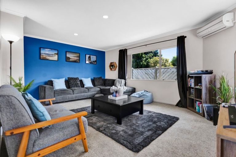 Photo of property in 301 Huatoki Street, Upper Vogeltown, New Plymouth, 4310