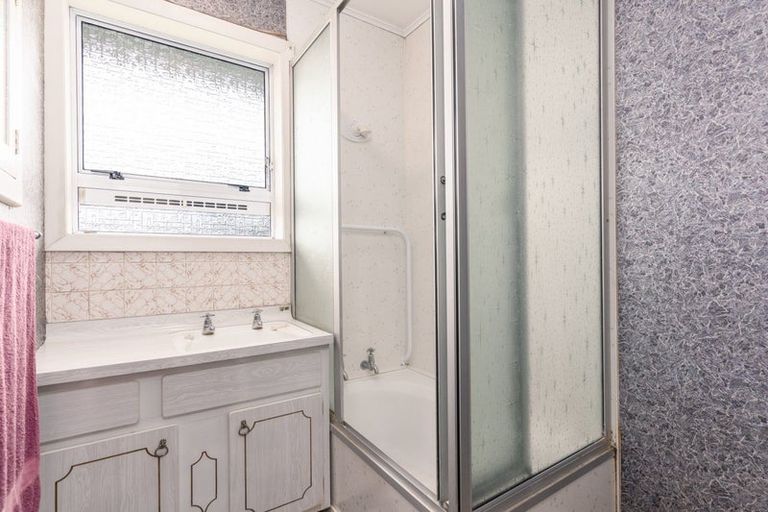 Photo of property in 77 Santa Rosa Avenue, Halswell, Christchurch, 8025