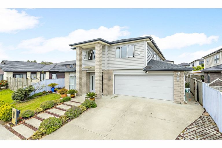 Photo of property in 4 Cahir Place, Flat Bush, Auckland, 2019