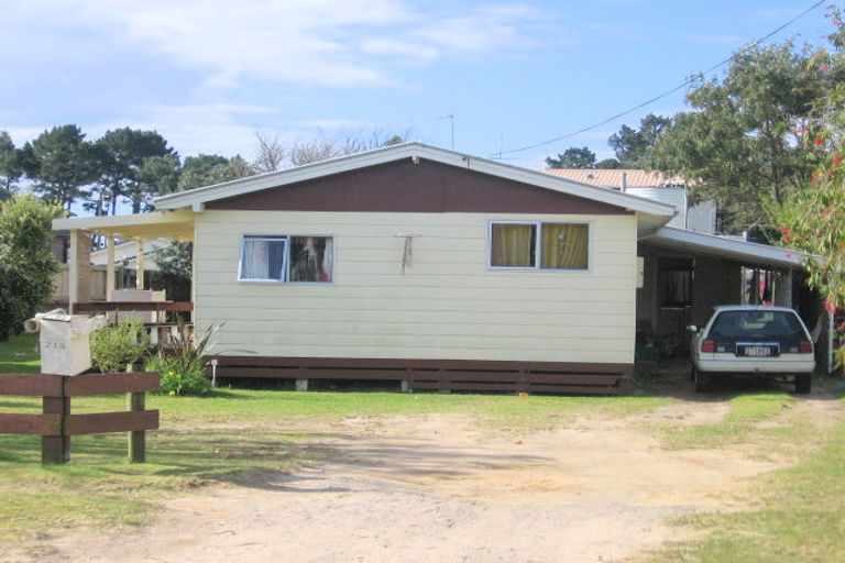 Photo of property in 214 Sylvia Road, Whangamata, 3620